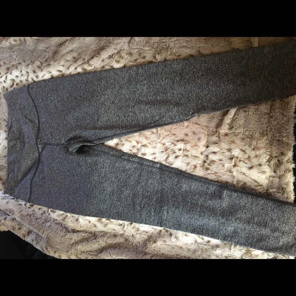 Victoria’s Secret VSX leggings